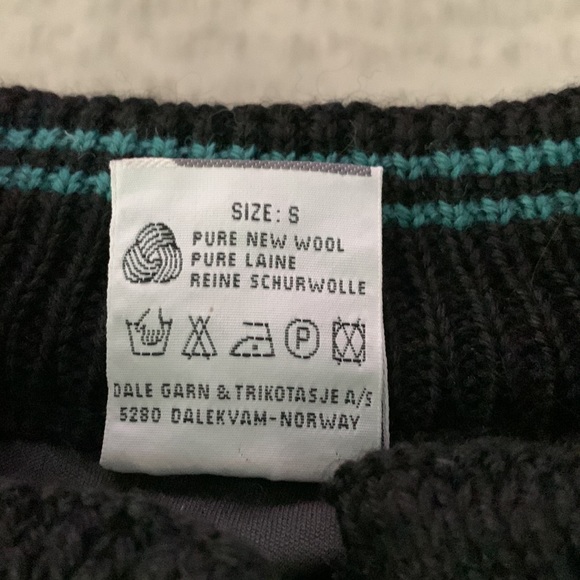 Dale of Norway I Wool Sweater - Picture 7 of 11